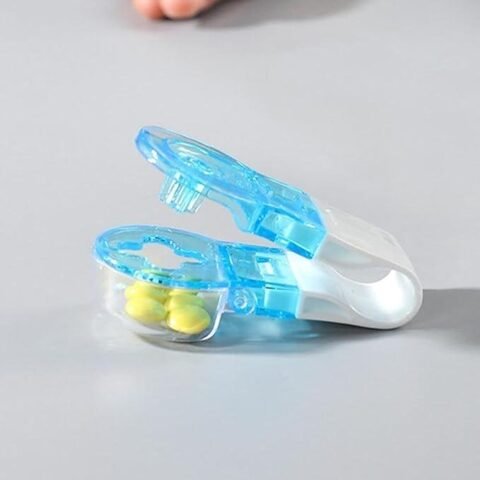 Portable pill dispenser box